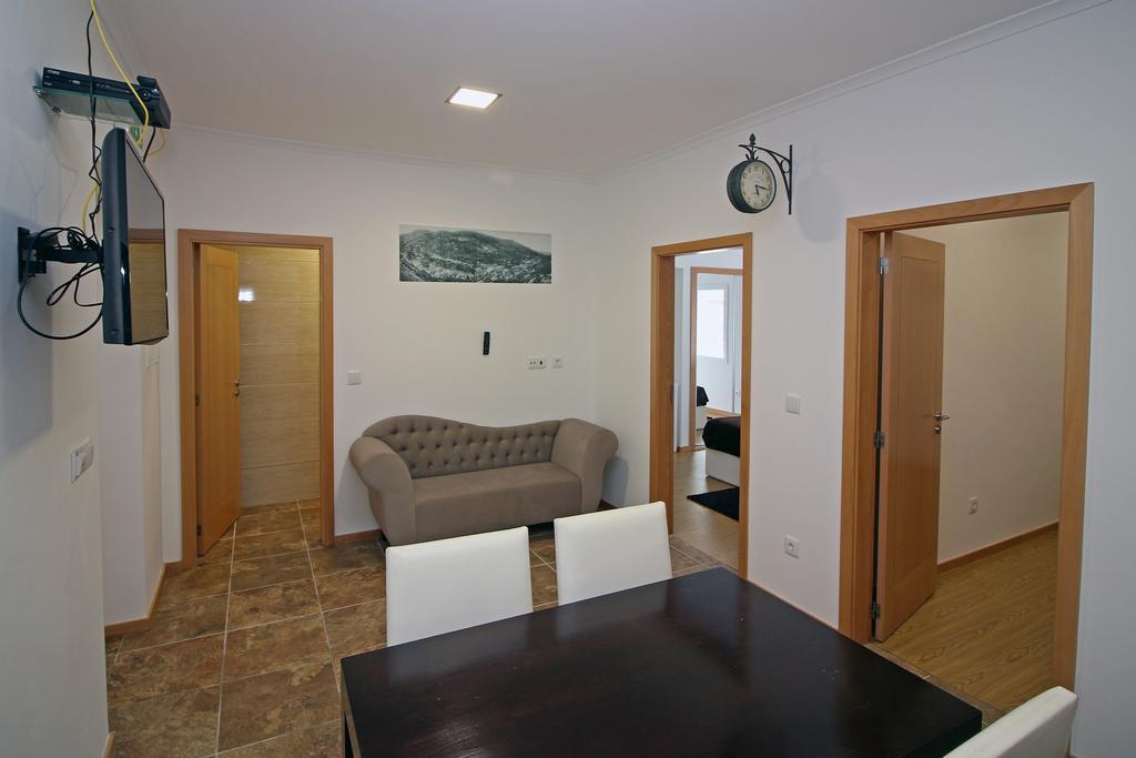 Geresiana Apartamentos Экстерьер фото